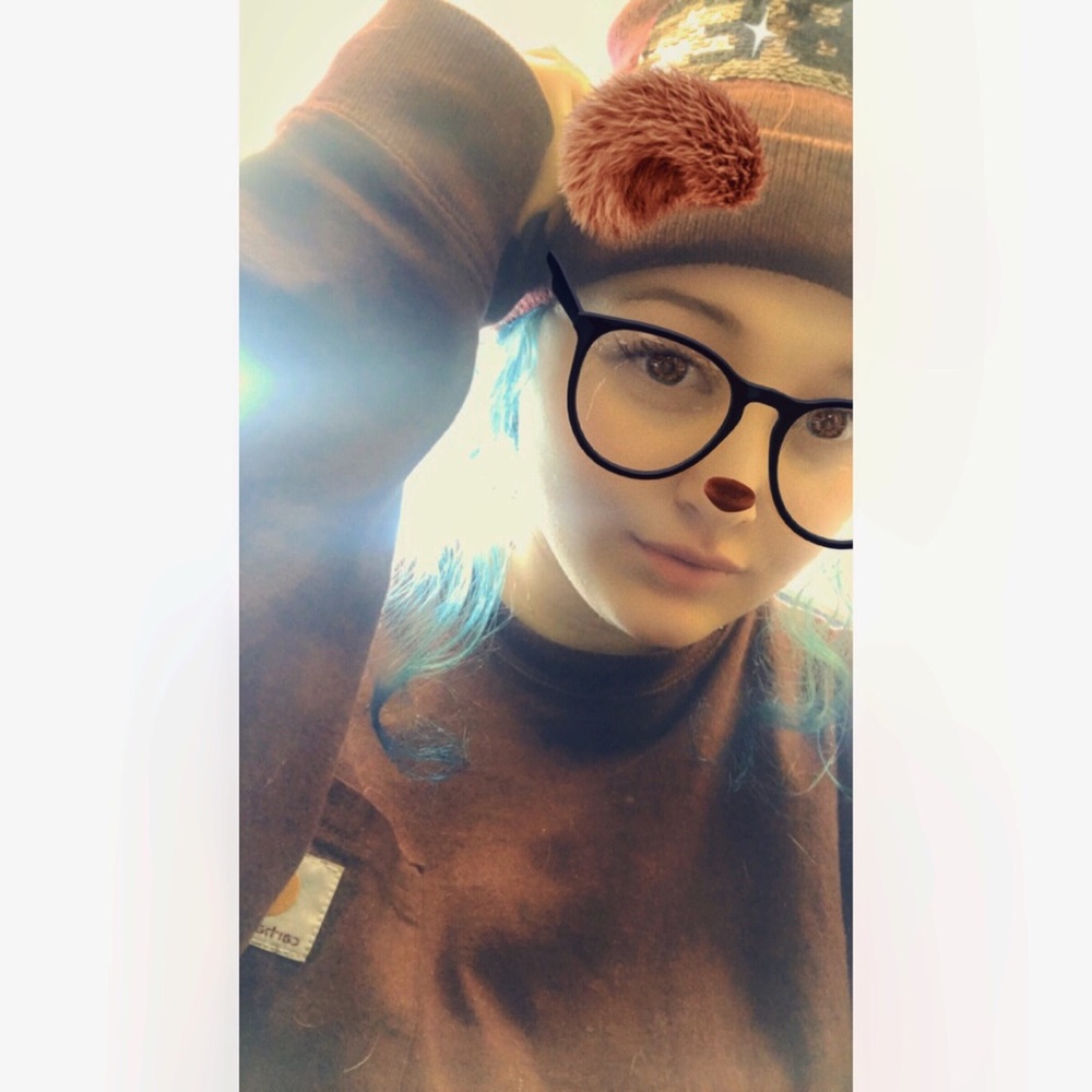 Meet your Posher, Ella